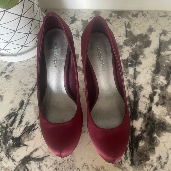 Le Château burgundy high heels - Picture 9 of 9